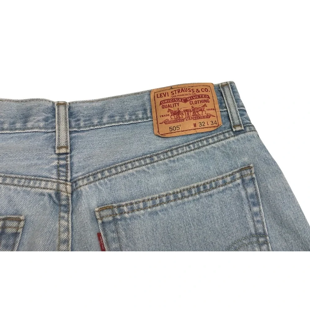 Levis 505 Straight Fit Jeans Mens 32x34 Light Wash Blue Denim Retro 90s Style